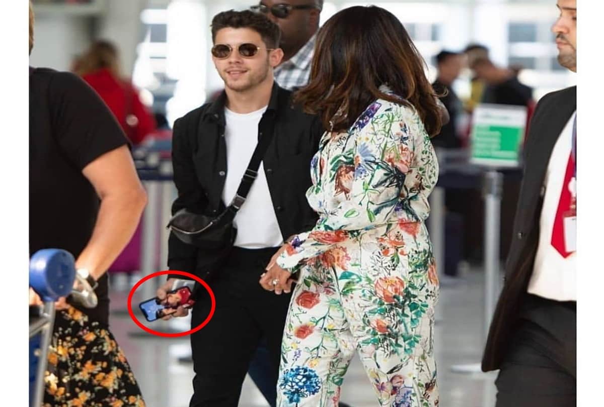 Nick Jonas Phone Wallpaper is His Romantic Photo With Wife Priyanka Chopra is So Adorable