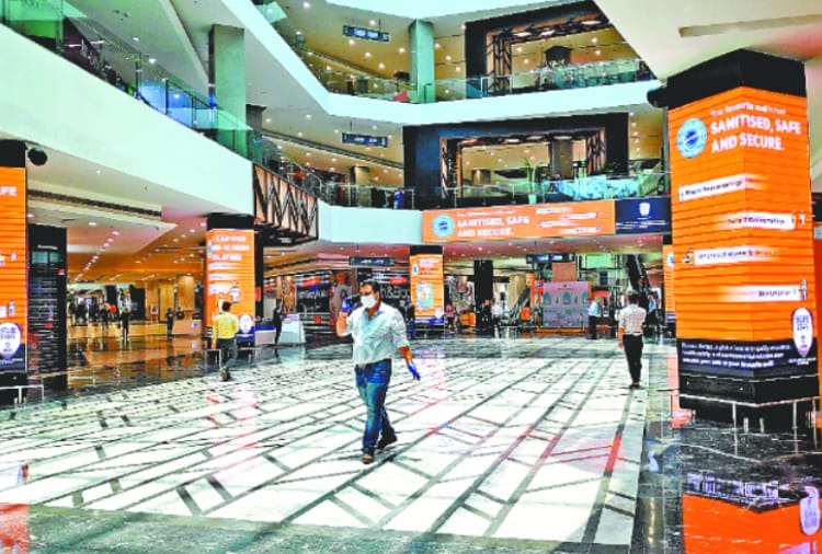 Hotels and shopping malls open in Chandigarh