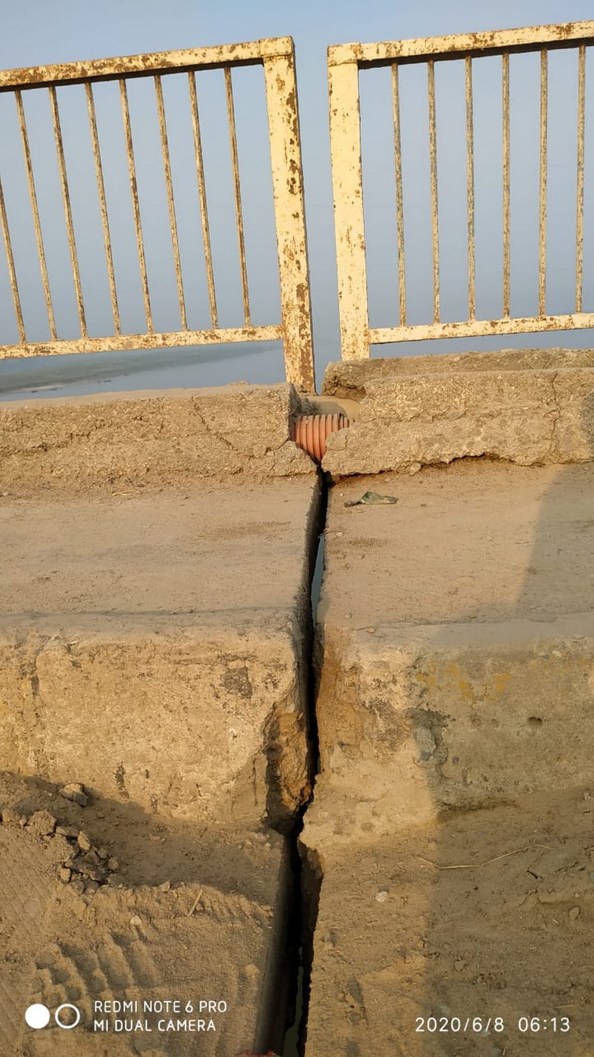 Hamid bridge of Ghazipur, connecting UP with Bihar, closed again after 36 days
