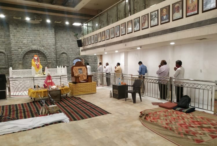 Religious Places Reopened in Chandigarh, Sangat Visited to Temples with Social Distance
