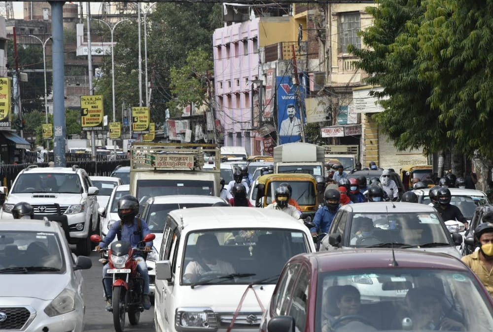 Malls open in Lucknow, food courts closed in many places see photos