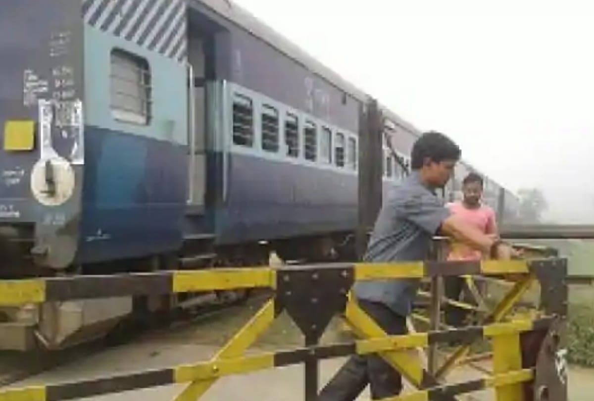 special story of Barhiya train Tam tam gadi in Gorakhpur