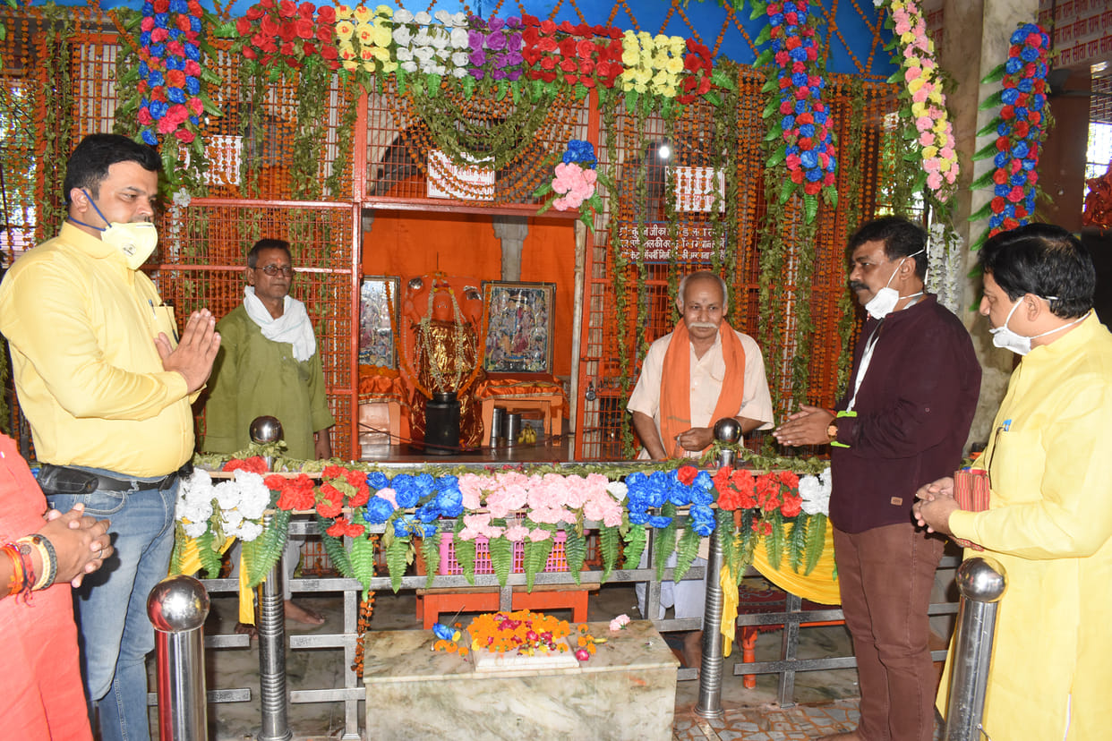 Devotees visited God amid restrictions