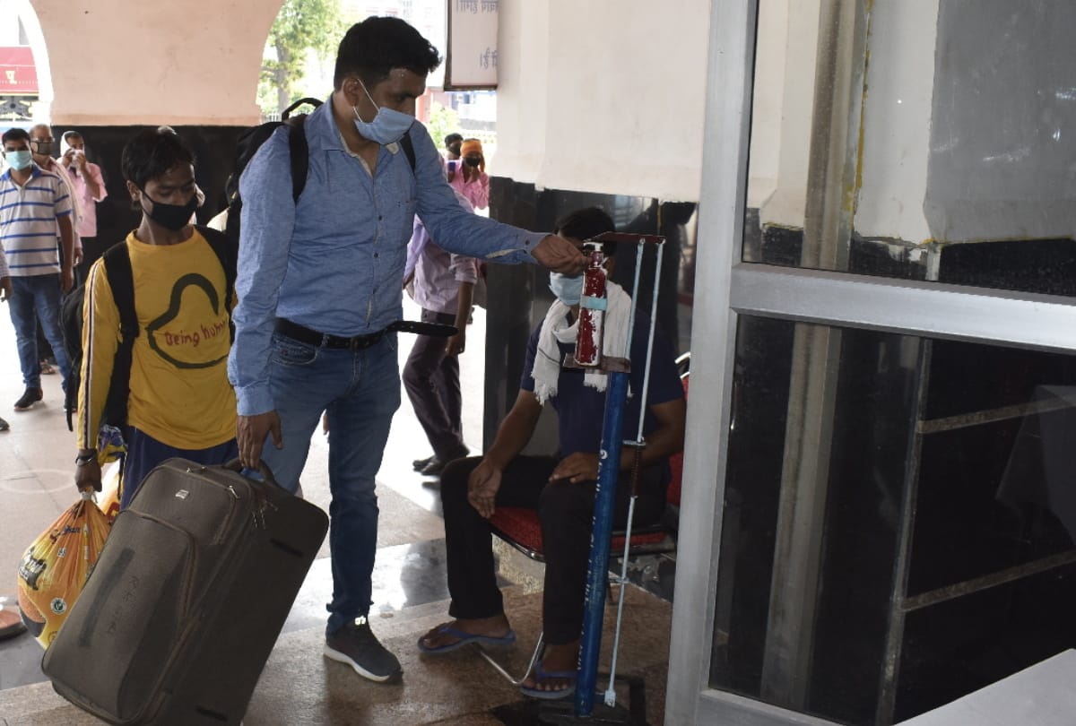 Additional coaches installed in trains, waiting will be confirmed