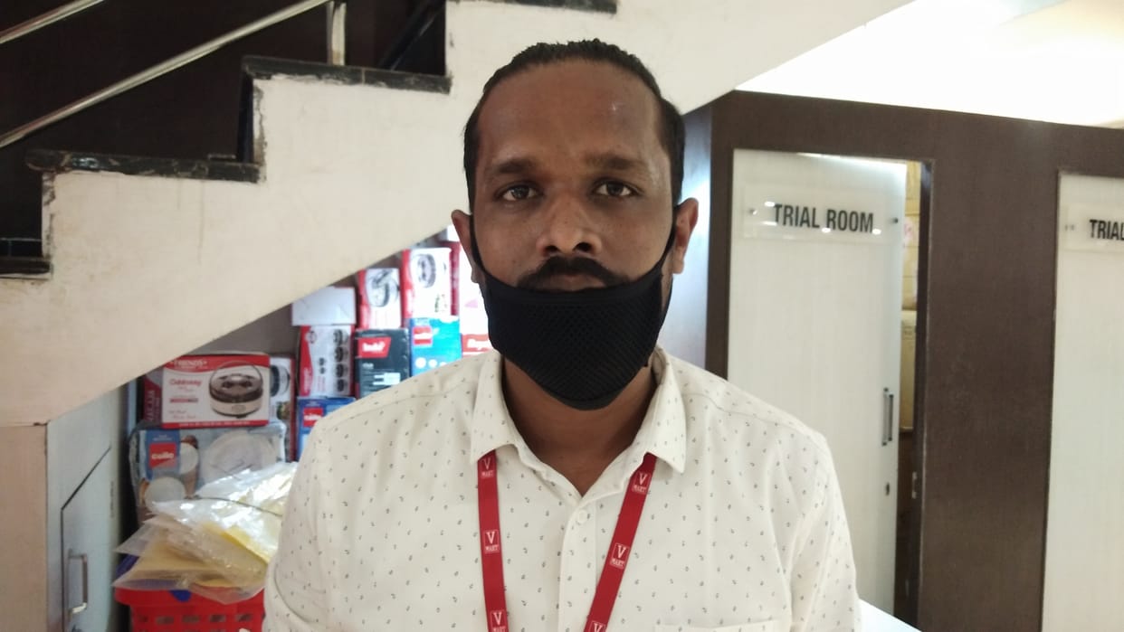 Mall opened with no mask, no entry condition