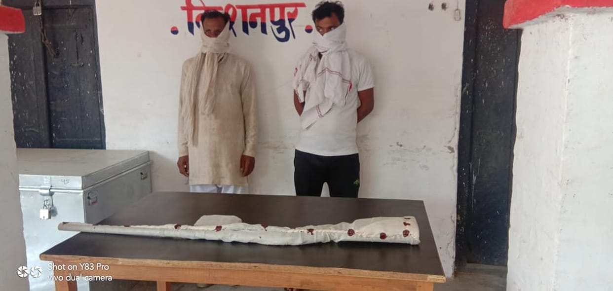 Fatehpur: Father-son accused of firing case sent to jail