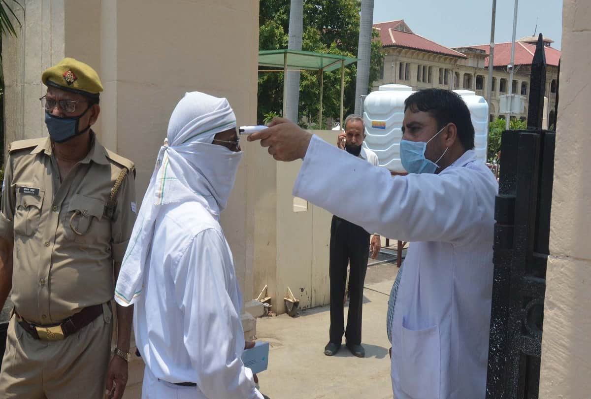 Allahabad High Court: Open court hearing begins with social distancing