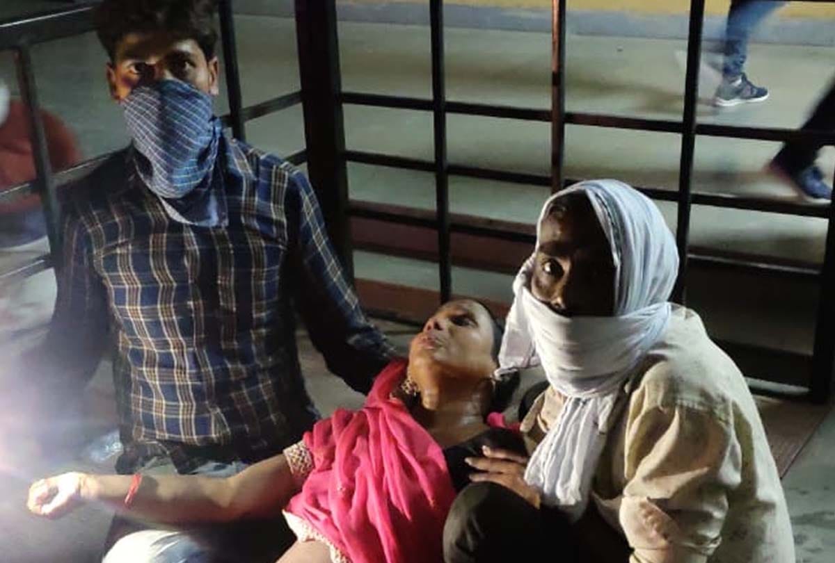 Woman unconscious after hearing warning to ban five lakh rupees