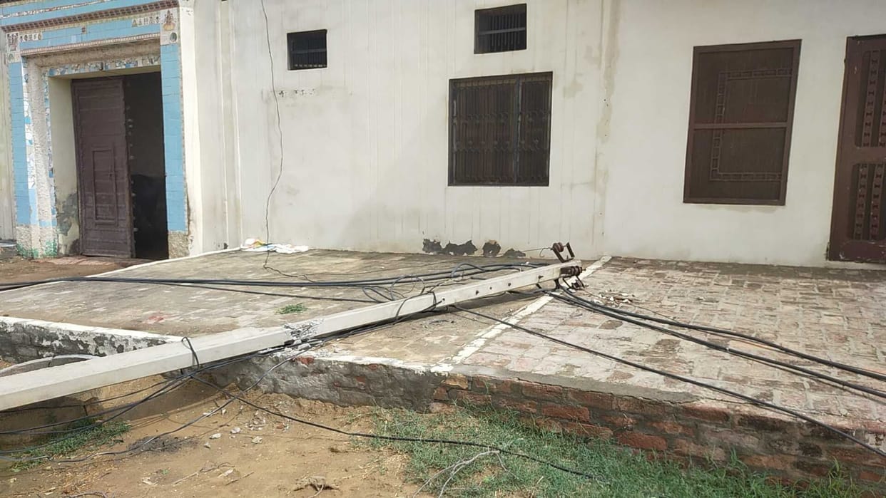three MM rain in sirsa, 30 electric poles are fell