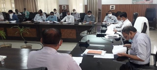 women participation is very low in manrega