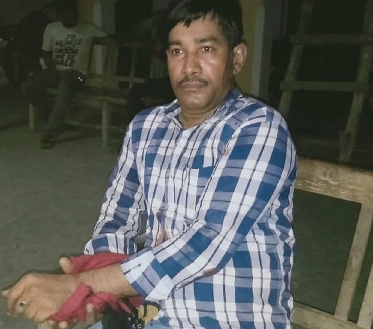man looted in farrukhabad