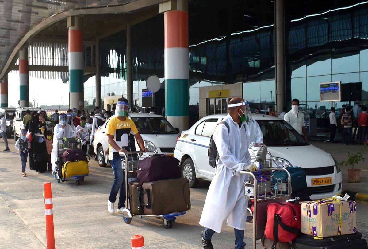 big b news: Prayagraj sent 151 people stranded in Mumbai by plane