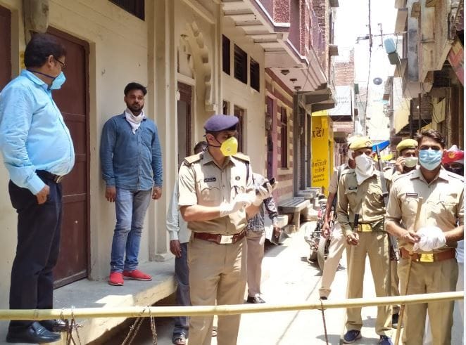 Hathras: Police show toughness in hotspants, arresting three, beating many