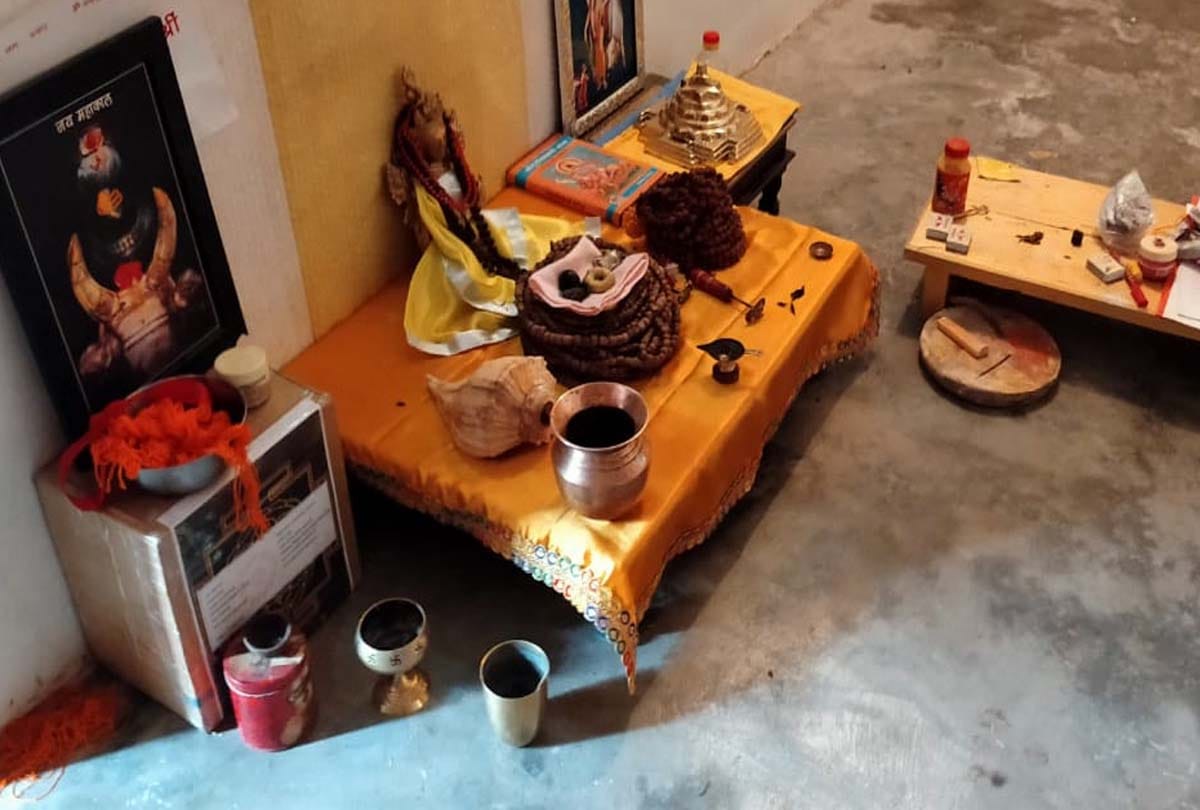 theft in temple in Chitrakoot up