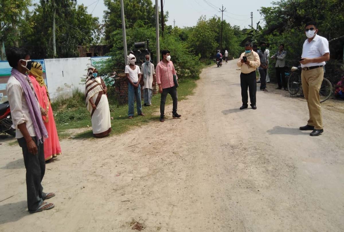reality of making open cards and ration distribution in front of the nodal officer