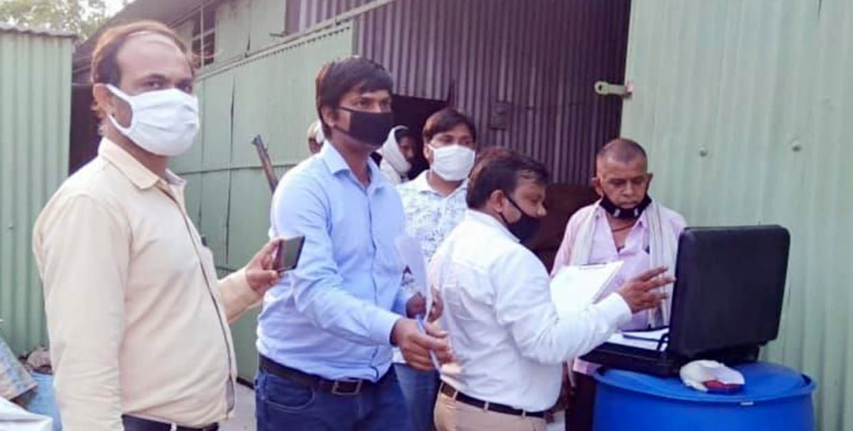 Seven machines recovered from illegal gutka factory