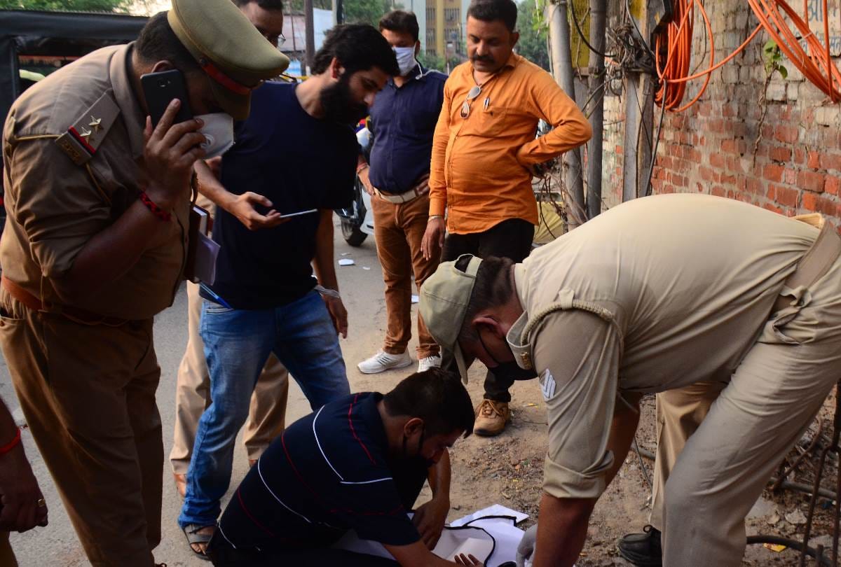 a lady died in road accident in lucknow