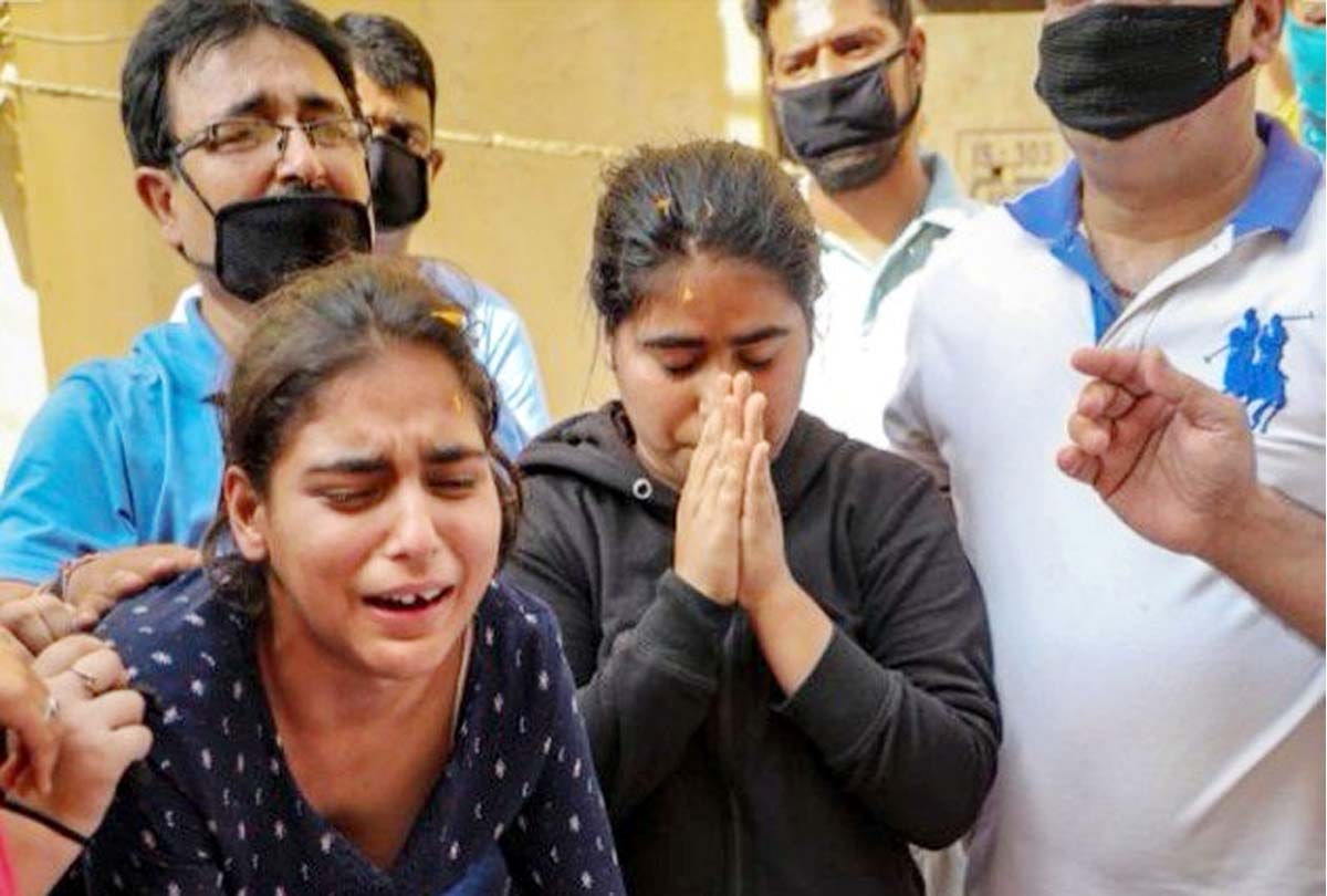 Kashmiri Pandit Ajay bhartis daughter said i Will avenge father s death