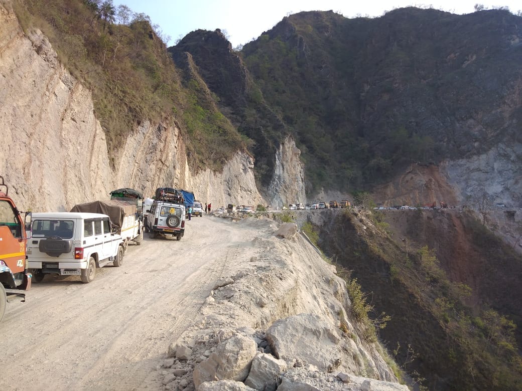 Char dham yatra 2020: in thirteen days ten thousand pass released for devotees