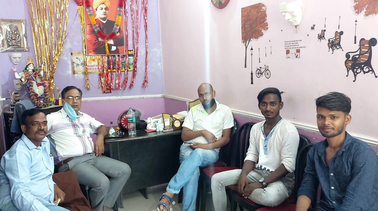 Artists raised voice to come out of economic crisis