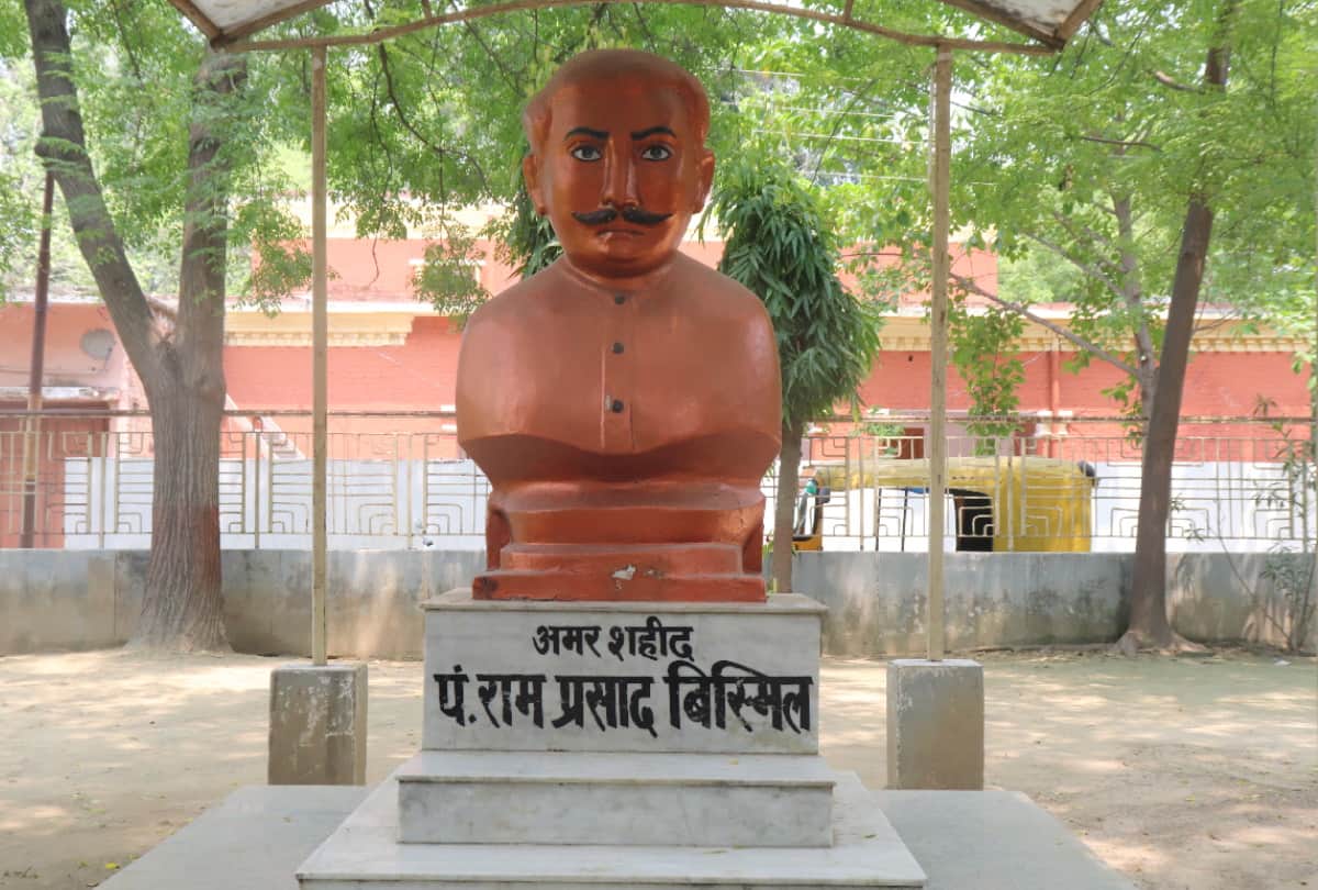 Ram Prasad Bismil was hero of Kakori incident Birthday special story