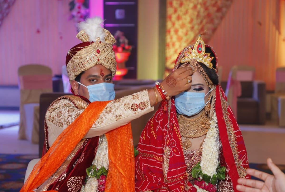 Bride Groom Wear Masks At Wedding In Time Of Covid-19