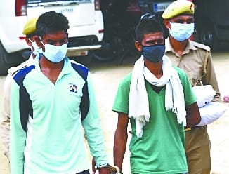 Friends had murdered the e-rickshaw driver to rob the battery