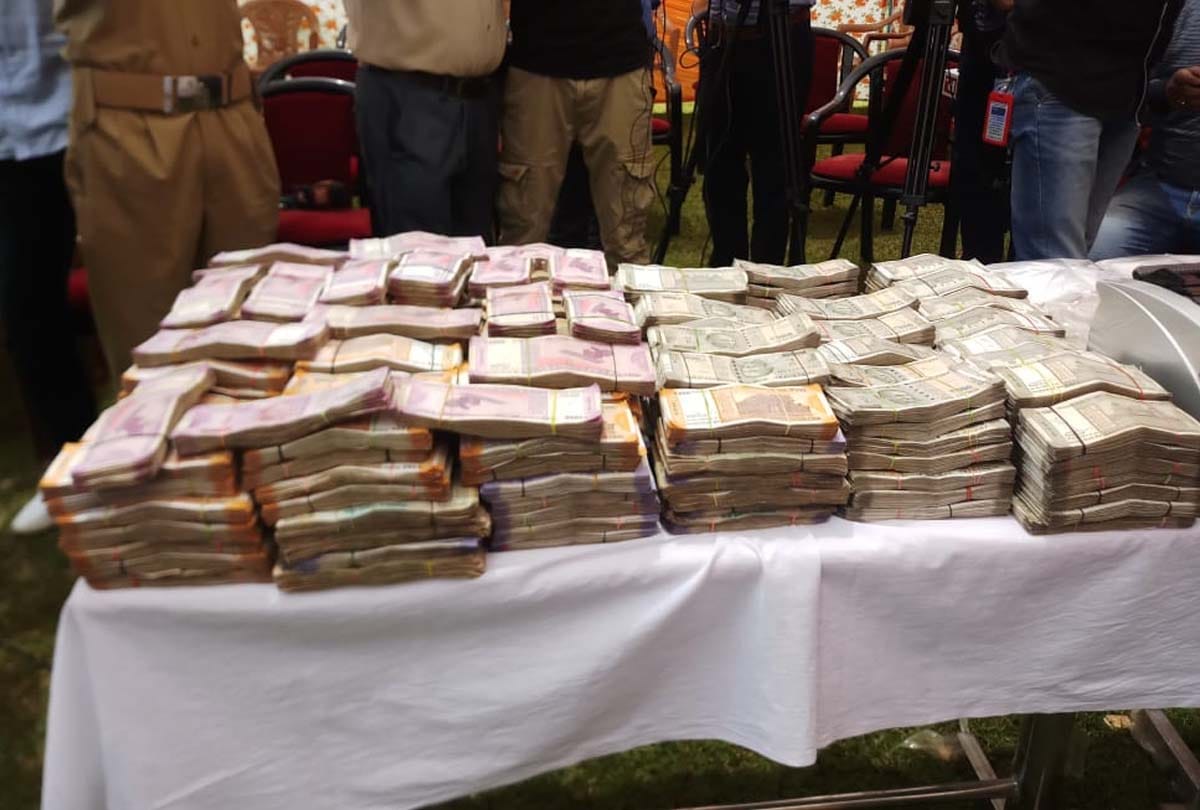 Handwara Police busted Pakistan sponsored narco terror module 3 Lashkar terror associates arrested in jammu kashmir