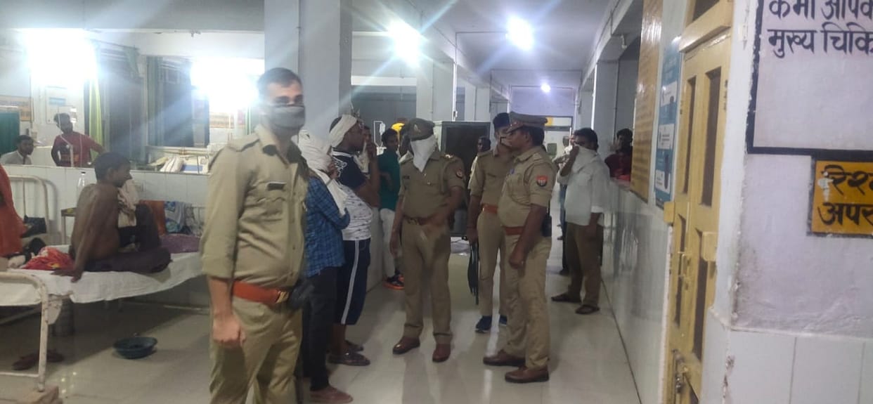 Uproar over woman's death in district hospital in fatehpur
