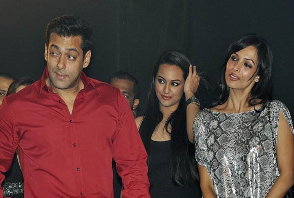 Unseen pictures of Bollywood celebs You Should Watch