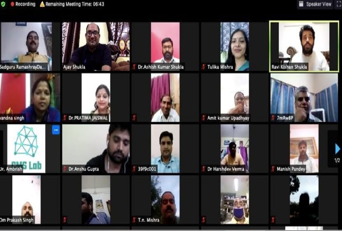 MP Ravi Kishan interacts with intellectuals online