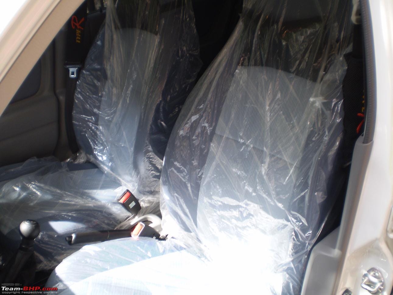 Keep these 8 essential items in the car, help in protection from infection