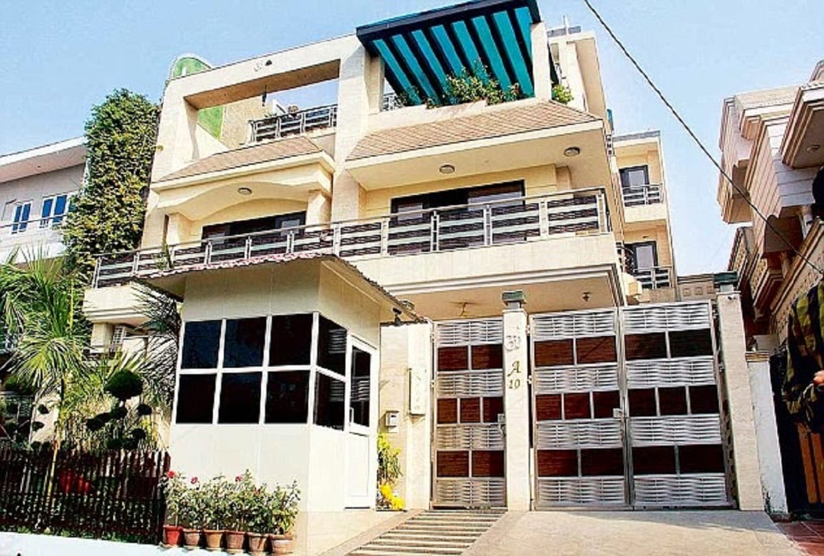CBI files three chargesheets ex chief engineer Yadav Singh loses 1.76 crore to Noida Authority in affair of MUV car