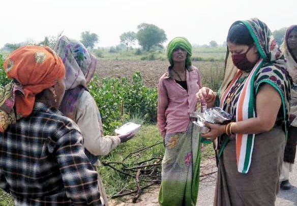 congress distributed food in chitrakoot