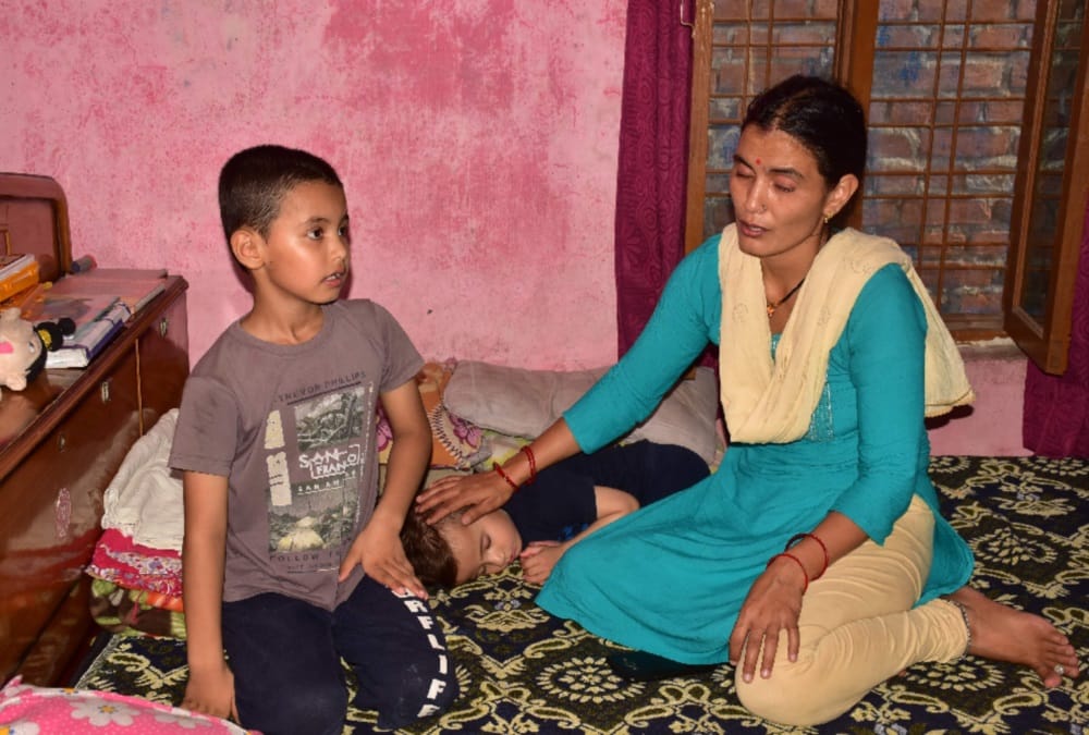 Uttarakhand Soldier yamuna Martyred in kupwara, Last Wish Incomplete, parents Crying
