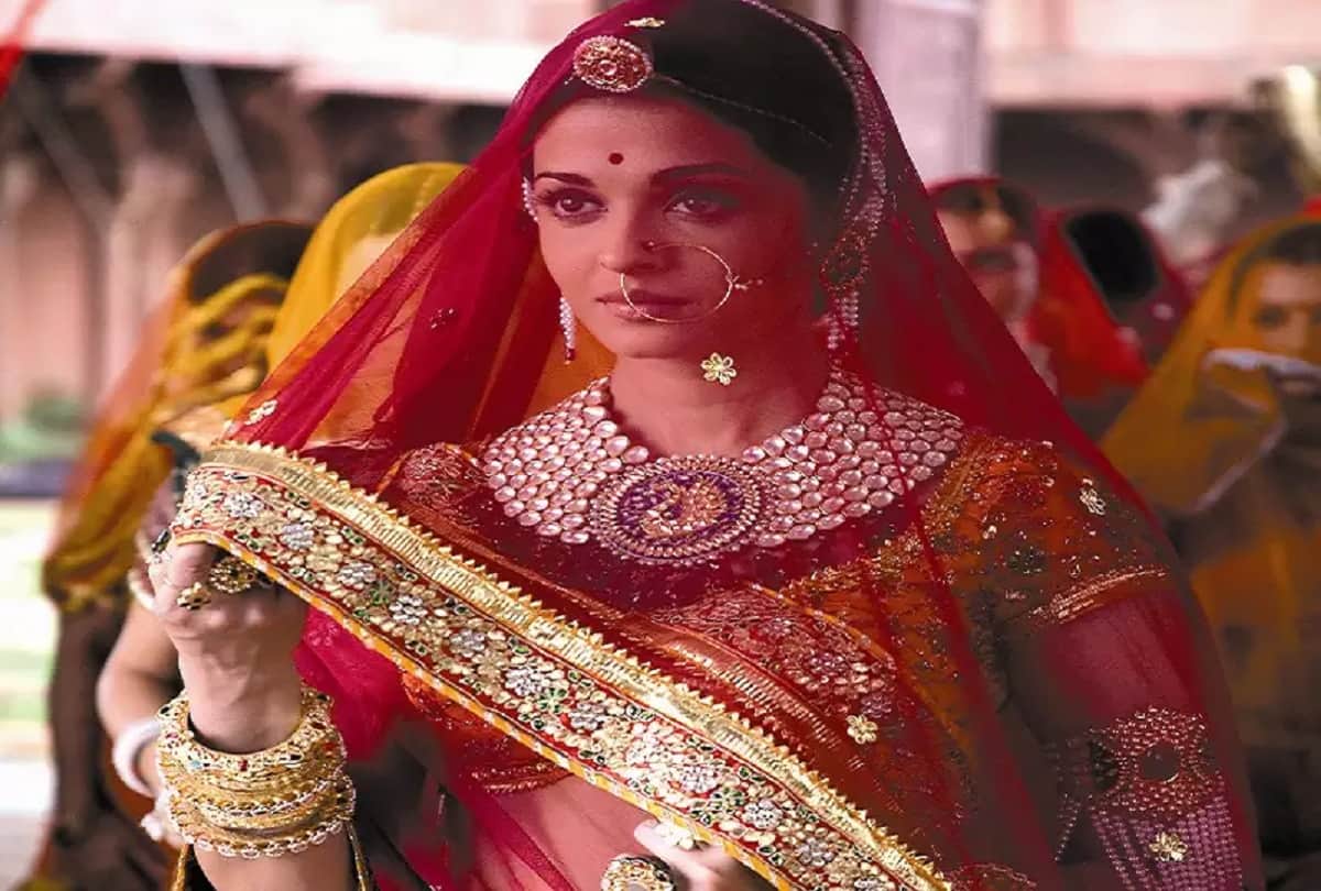 jab we met to jodha akbar bollywood films that bring new fashion trends for girls