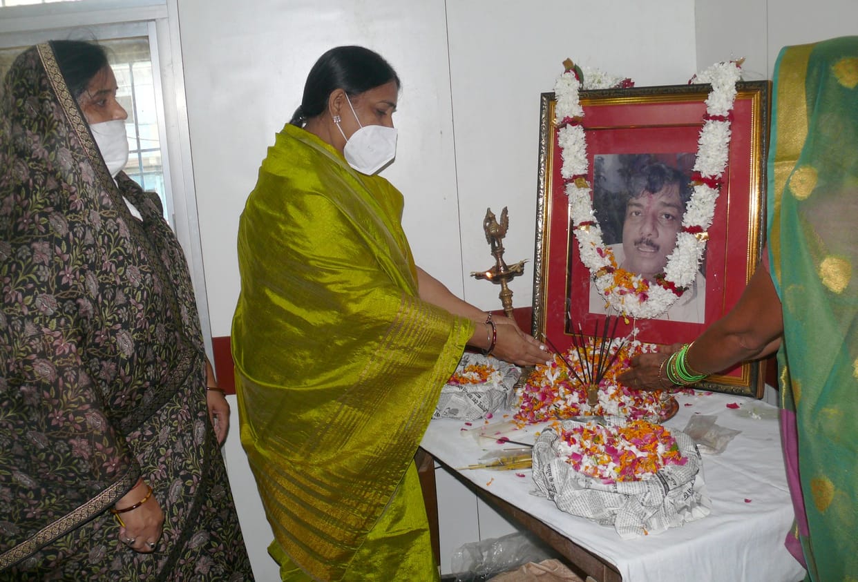 former municipal councilor Girish Srivastava was remembered in 10th death anniversary