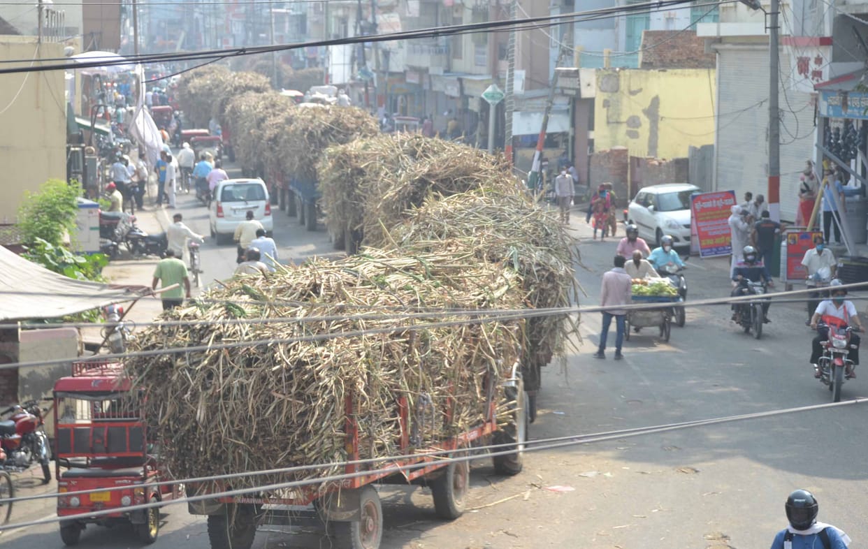 The city was disturbed due to heavy heat jam