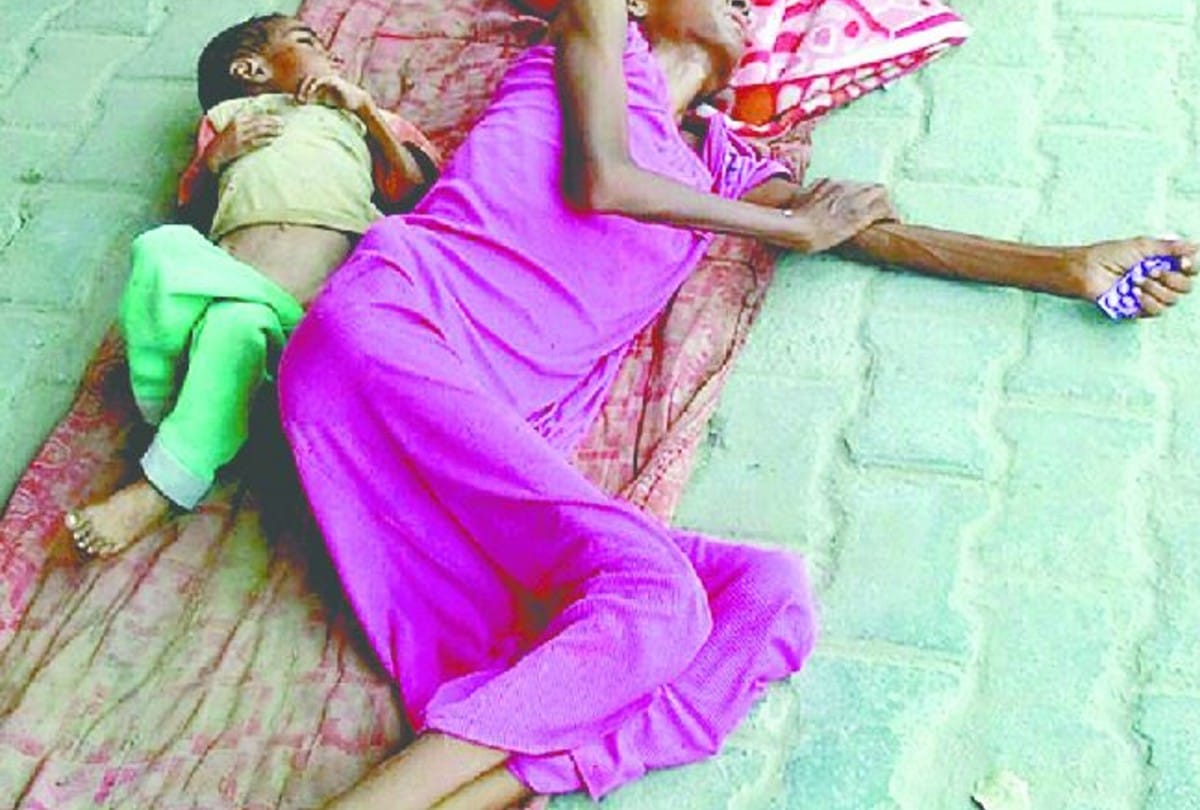 ambulance driver left malnourished mother and son outside hospital in kasganj