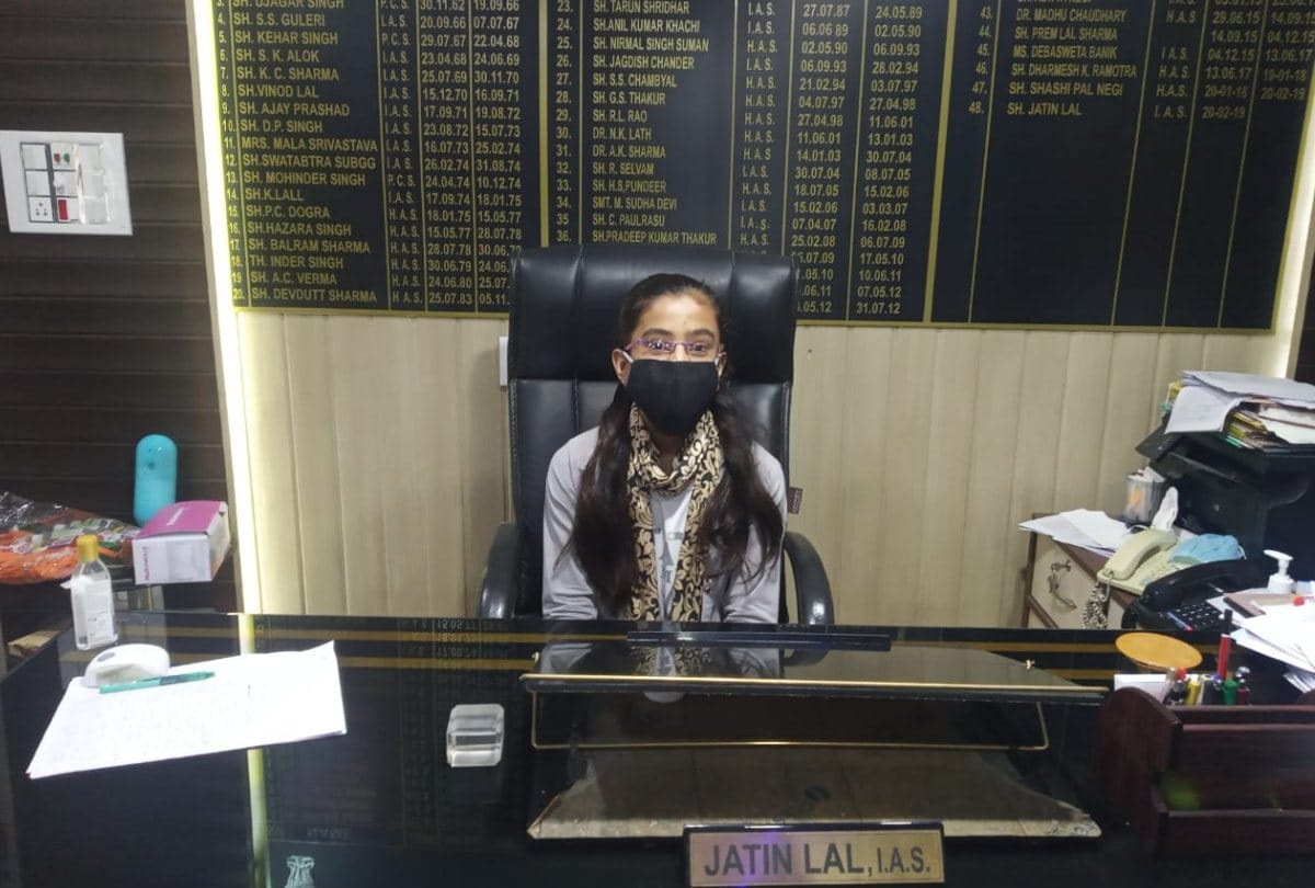 Heena Thakur SDM for a day in Kangra, score 94 percent in 10th exams result HPBOSE Dharamshala