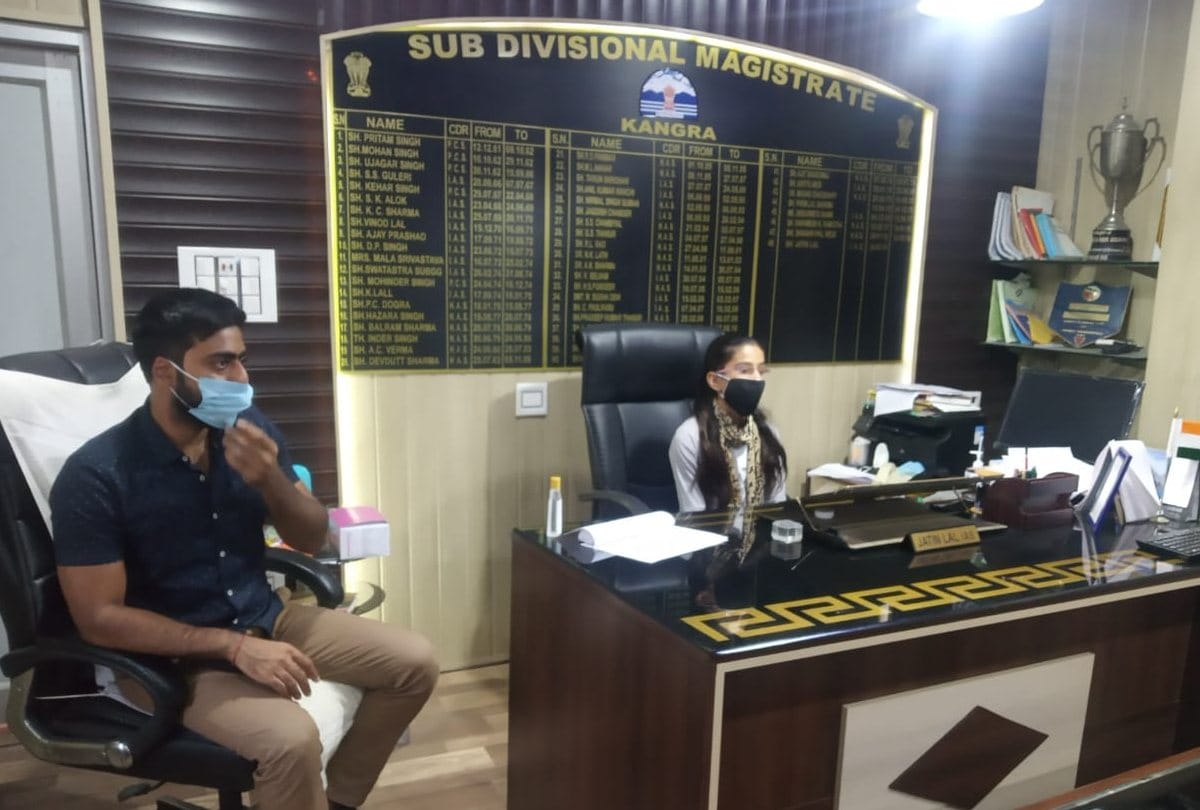 Heena Thakur SDM for a day in Kangra, score 94 percent in 10th exams result HPBOSE Dharamshala