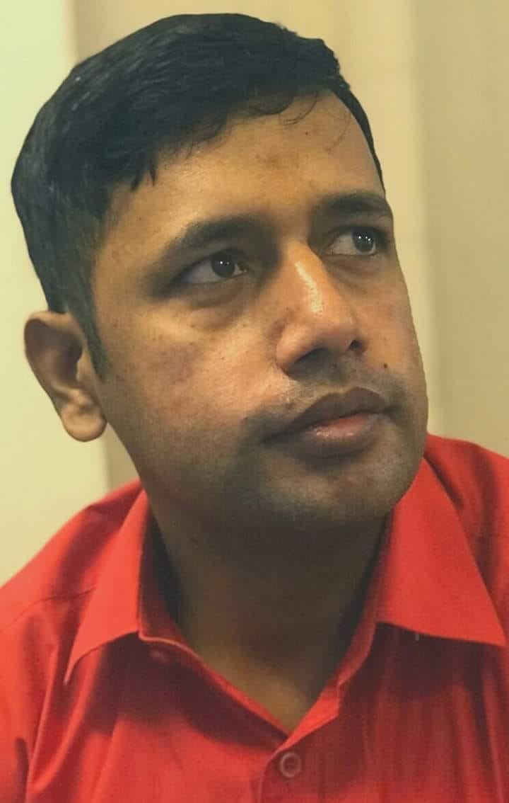 Policeman Sumit is more popular as a writer
