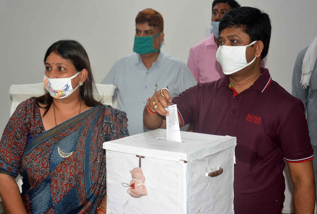 BJP's strong candidate lost in executive meeting of Nagar Nigam Prayagraj