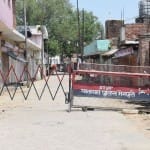 संक्रमित मिलने के बाद पुलिस ने सील किया रास्ता