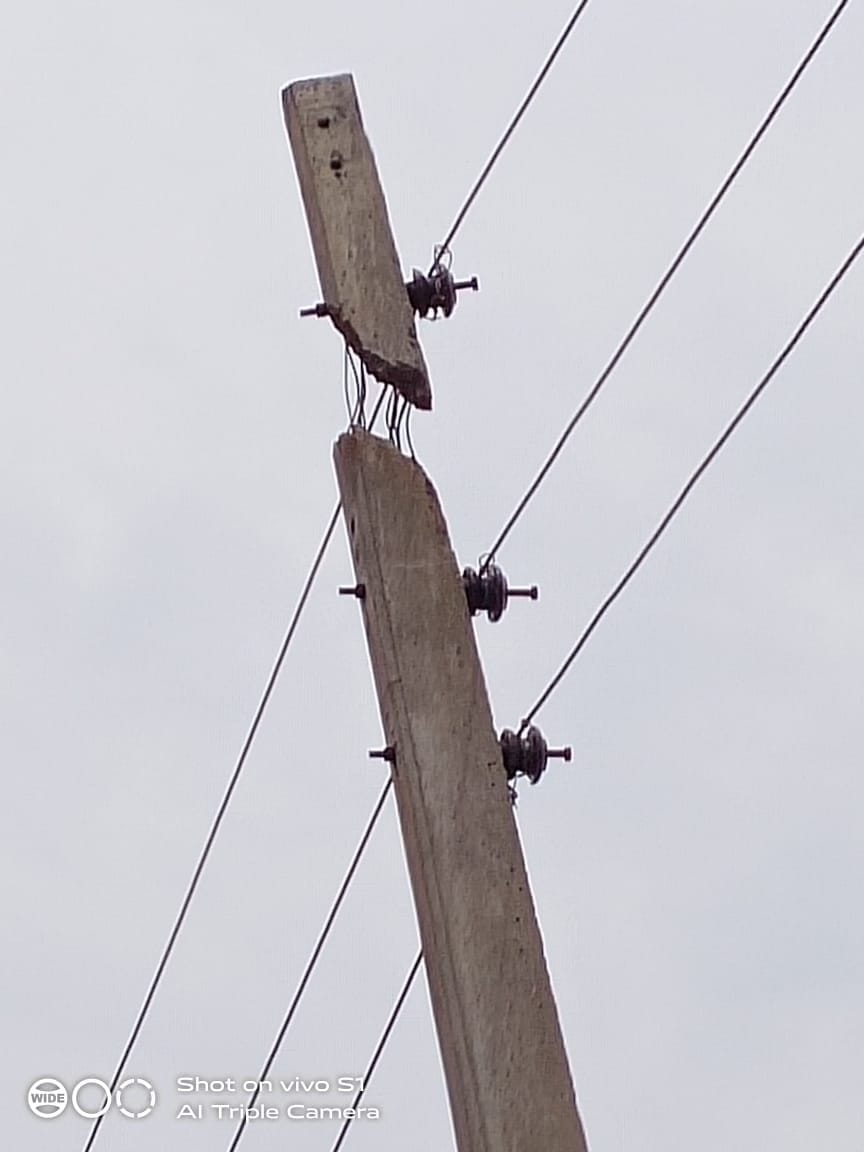 Over 50 villages in Safidon and Pillukheda were disrupted overnight due to storm and rain.