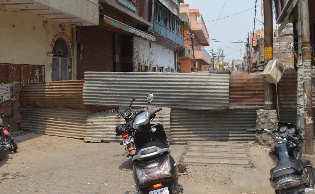 Hathras: City's main market is locked, silence is spreading