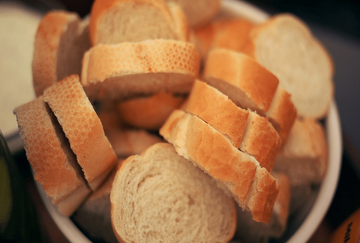 how to make bread crumbs at home