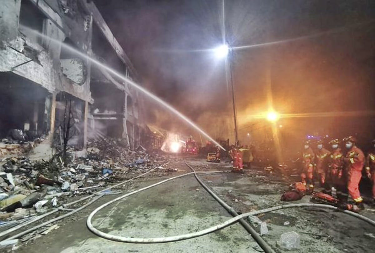 Explosion in oil tanker in China death toll rises
