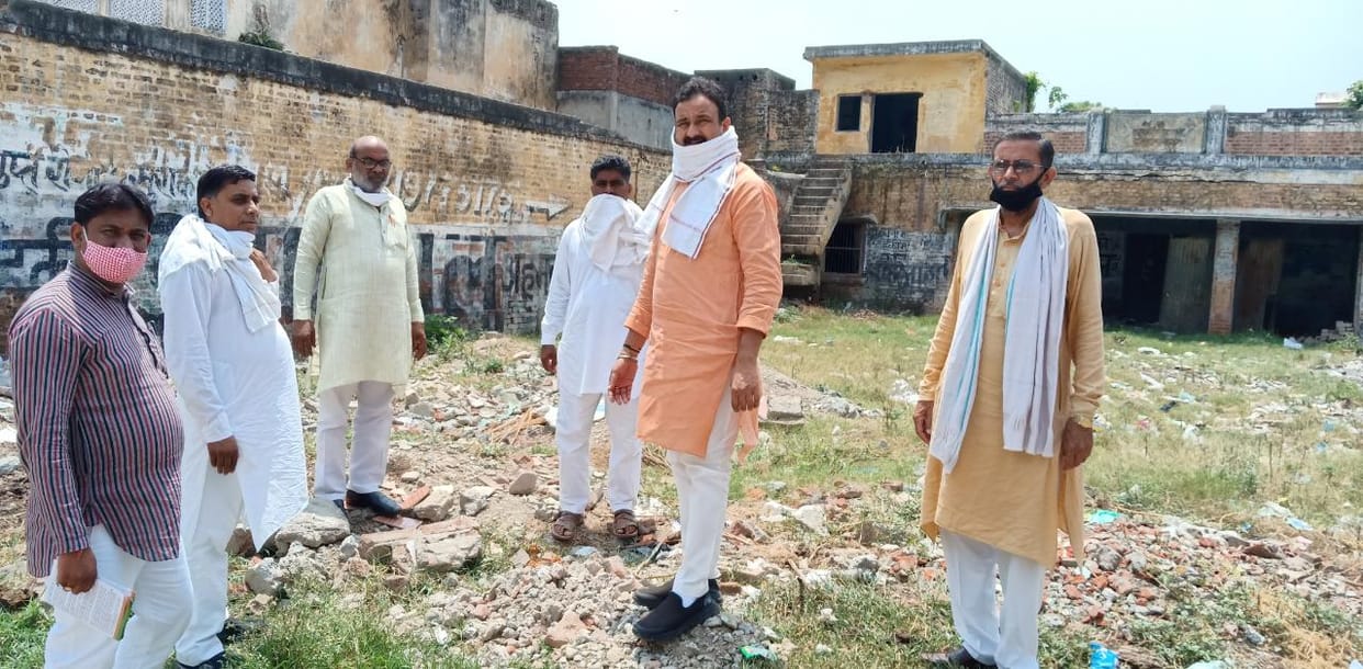 Farmer cooperative association warehouse dispute caught fire