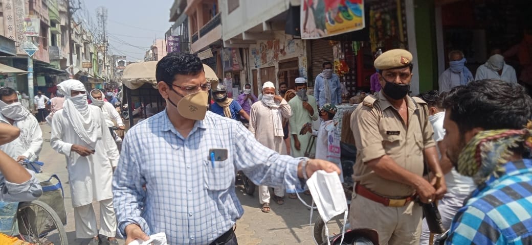 Distributed free masks in the markets